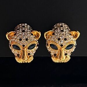 Pompöös Vintage Costume Jewelry Panther Earrings